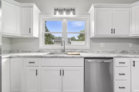 Kitchen - 492 W Maple St, Wabash, IN 46992 photo 3 of 3