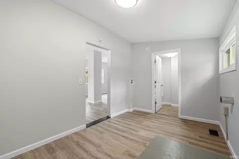 Entry Way - 492 W Maple St, Wabash, IN 46992 photo 3 of 3