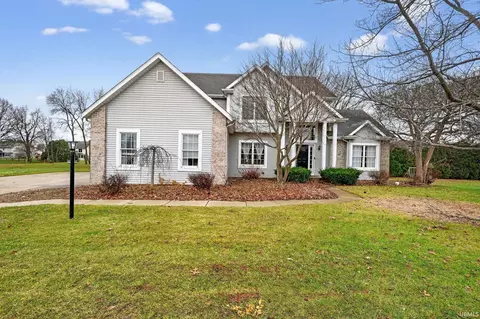 50619 Lakeside Dr, Granger, IN 46530