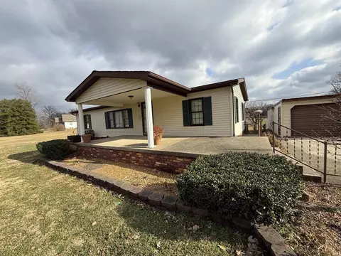 4121 S St Rd 61, Winslow, IN 47598