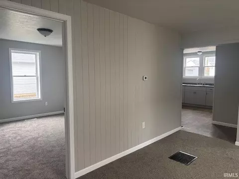 Entry Way - 6 E Pearl St, Washington, IN 47501 photo 2 of 4
