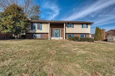 8344 N Birch Dr, Newburgh, IN 47630