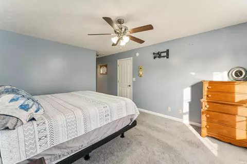Bedroom - 409 W Heritage Dr, Delphi, IN 46923 photo 2 of 8