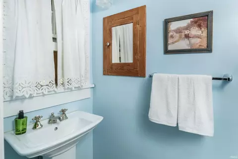 Bath - 822 S Stull Ave, Bloomington, IN 47401 photo 1 of 3