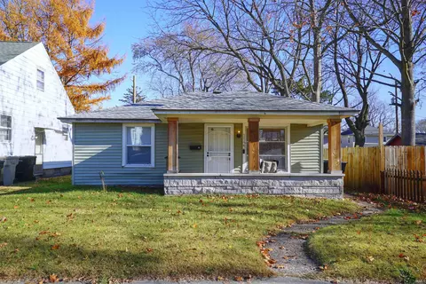 1122 Fremont St, South Bend, IN 46628