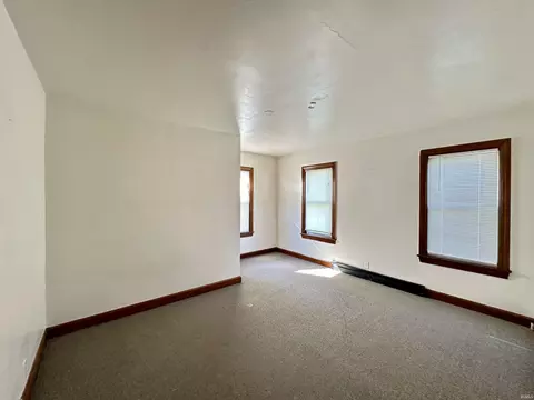923 Jackson St, Jasper, IN 47546 photo 3
