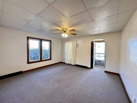 923 Jackson St, Jasper, IN 47546 photo 2