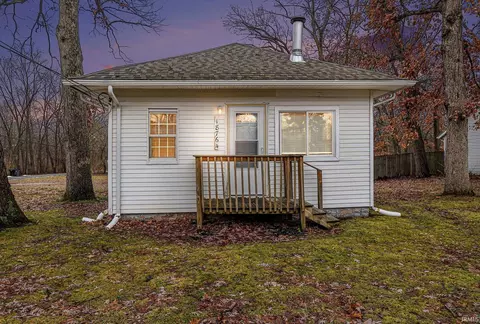 18764 Auten Rd, South Bend, IN 46637