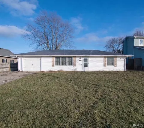 4099 S 700 E Rd, Laotto, IN 46763