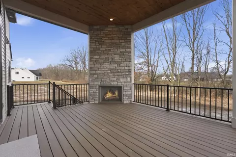 Exterior - 607 E Basalt Dr, Huntertown, IN 46748 photo 6 of 6