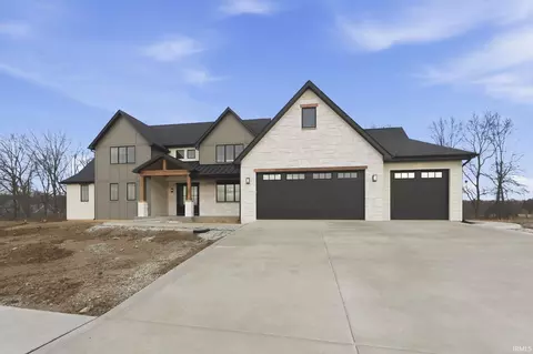 Exterior - 607 E Basalt Dr, Huntertown, IN 46748 photo 4 of 6