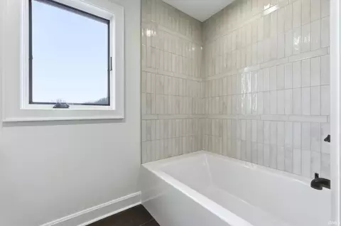 Bath - 607 E Basalt Dr, Huntertown, IN 46748 photo 5 of 5