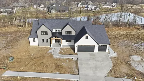 Exterior - 607 E Basalt Dr, Huntertown, IN 46748 photo 5 of 6