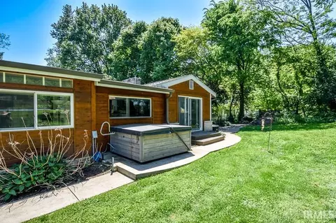 Exterior - 609 E Audubon Dr, Bloomington, IN 47408 photo 3 of 7
