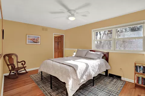 Bedroom - 609 E Audubon Dr, Bloomington, IN 47408 photo 3 of 6