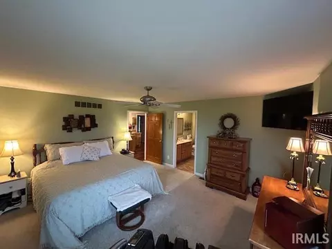 Bedroom - 12840 N 775 E Rd, Syracuse, IN 46567 photo 3 of 5