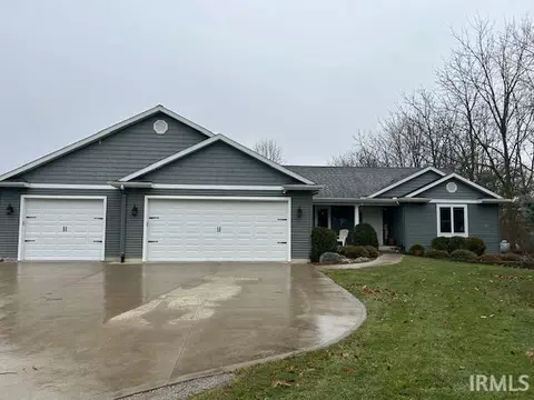 12840 N 775 E Rd, Syracuse, IN 46567