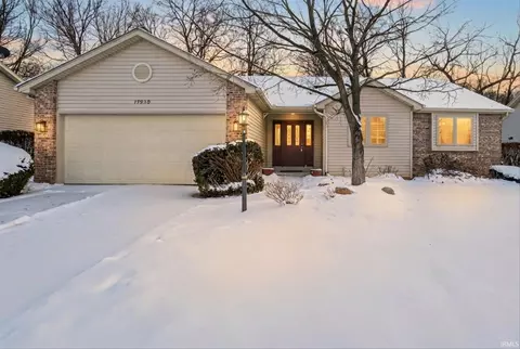 17930 Bay Hill Dr, South Bend, IN 46635