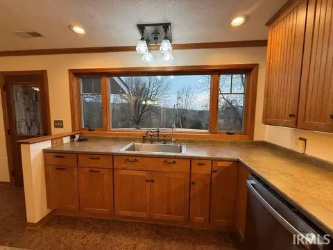 Kitchen - 453 W State Road 60 Rd, Mitchell, IN 47446 photo 2 of 4