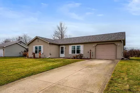 607 Hart Dr, Dunkirk, IN 47336 photo 2