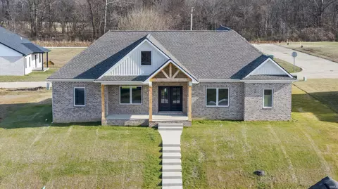 6100 Ashford Dr, Newburgh, IN 47630