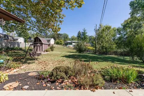 2845 S Brookside Dr, Bloomington, IN 47401 photo 27