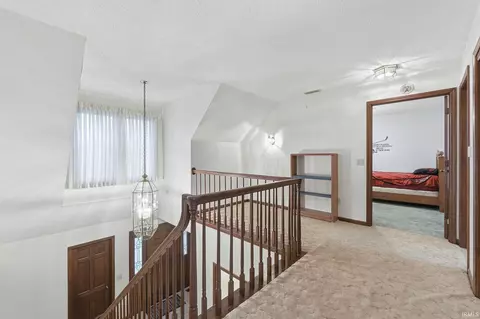 12127 Mahogany Dr, Fort Wayne, IN 46814
