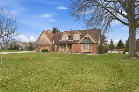 12127 Mahogany Dr, Fort Wayne, IN 46814