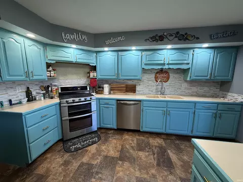 Kitchen - 1400 N 200 E, Lagrange, IN 46761 photo 4 of 6