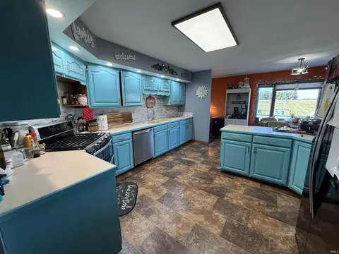 Kitchen - 1400 N 200 E, Lagrange, IN 46761 photo 5 of 6