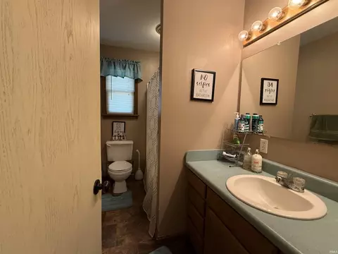 Bath - 1400 N 200 E, Lagrange, IN 46761 photo 3 of 4