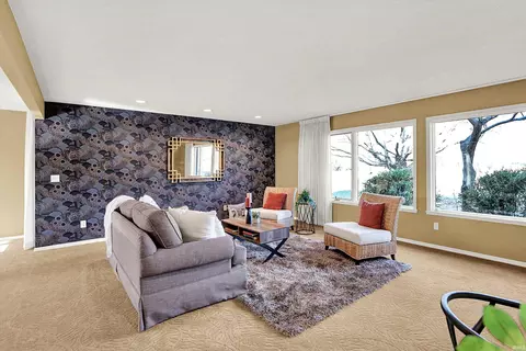2910 E Winston St, Bloomington, IN 47401 photo 5