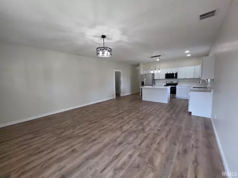1254 N Stevens St, Mitchell, IN 47446 photo 6