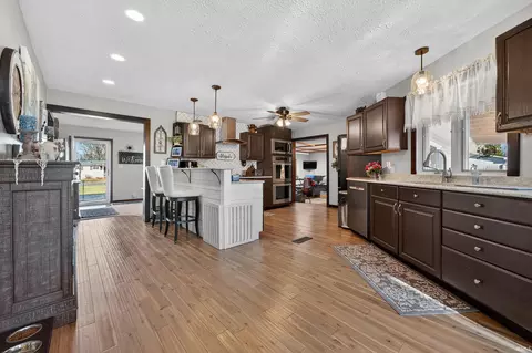 212 E Davis St, Sweetser, IN 46987 photo 8