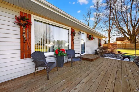 212 E Davis St, Sweetser, IN 46987 photo 5