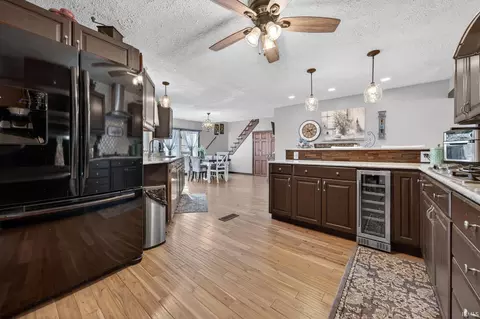 212 E Davis St, Sweetser, IN 46987 photo 10