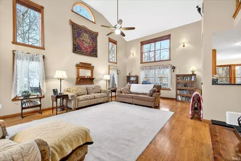 1107 E Azalea Ln, Bloomington, IN 47401 photo 4
