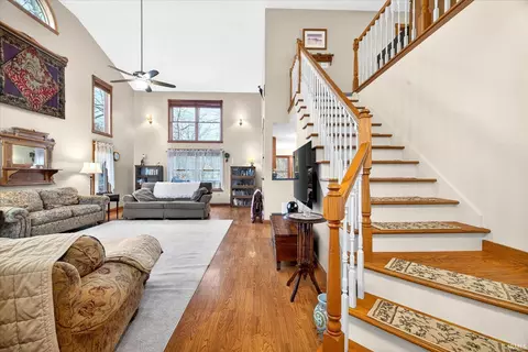1107 E Azalea Ln, Bloomington, IN 47401 photo 3