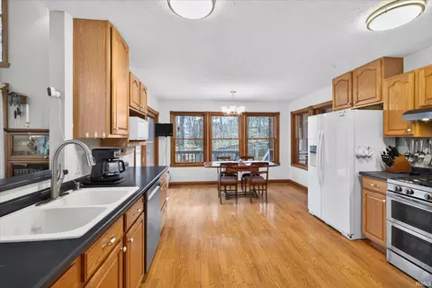 1107 E Azalea Ln, Bloomington, IN 47401 photo 8