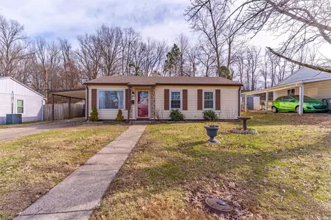 4213 Meadowridge Rd, Evansville, IN 47710