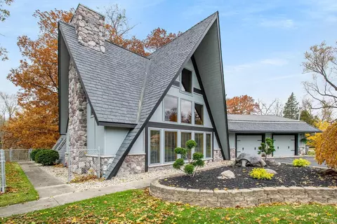 503 N Division St, Bristol, IN 46507