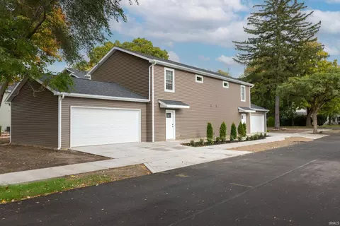 1107 Edwardsburg Ave, Elkhart, IN 46514