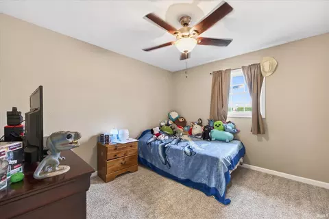 Bedroom - 315 E Walnut St, Odon, IN 47562 photo 6 of 9