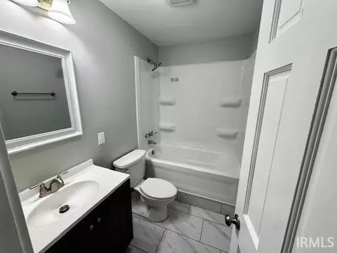 Bath - 2505 Kickapoo Dr, Lafayette, IN 47909 photo 5 of 5
