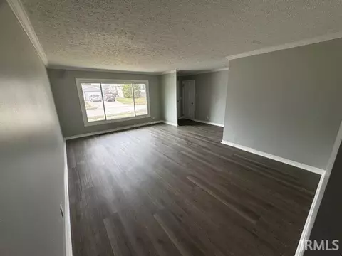 Living - 2505 Kickapoo Dr, Lafayette, IN 47909 photo 3 of 3