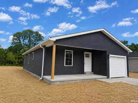 515 College Ave, Mitchell, IN 47446