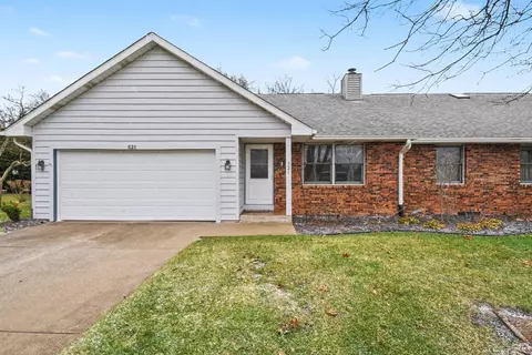 521 W Lowell Ave, Mishawaka, IN 46545