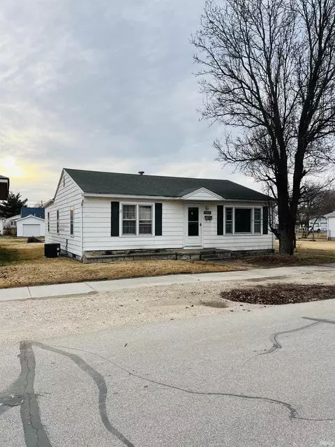 1323 Parkinson St, Vincennes, IN 47591