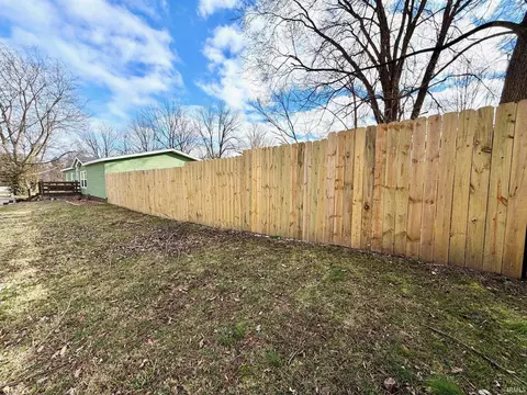 308 W Brook St, Mitchell, IN 47446 photo 7