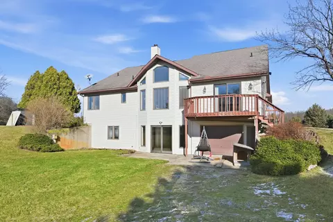 4537 W Black Oak Cir, Angola, IN 46703